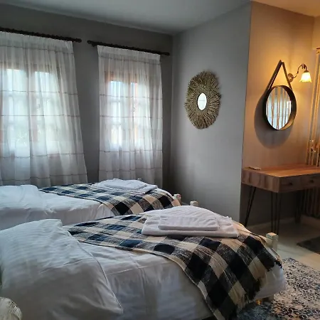 Rinoula's Traditional