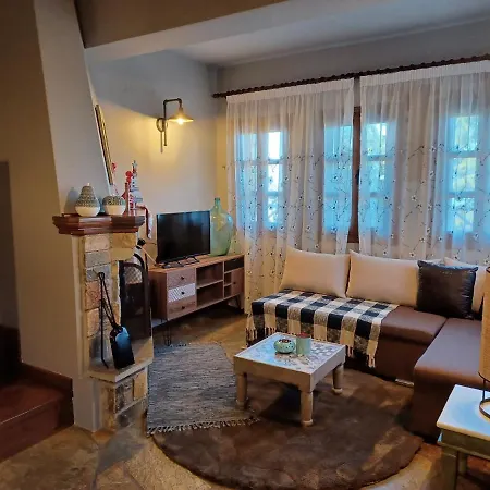 Rinoula's Traditional * Mouresi