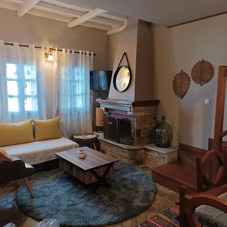 Rinoula's Traditional * Mouresi