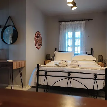 Daire Rinoula's Traditional Mourésion