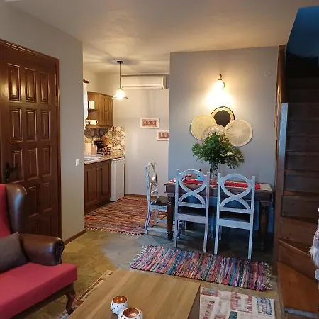 Apartment Rinoula's Traditional Mouresi